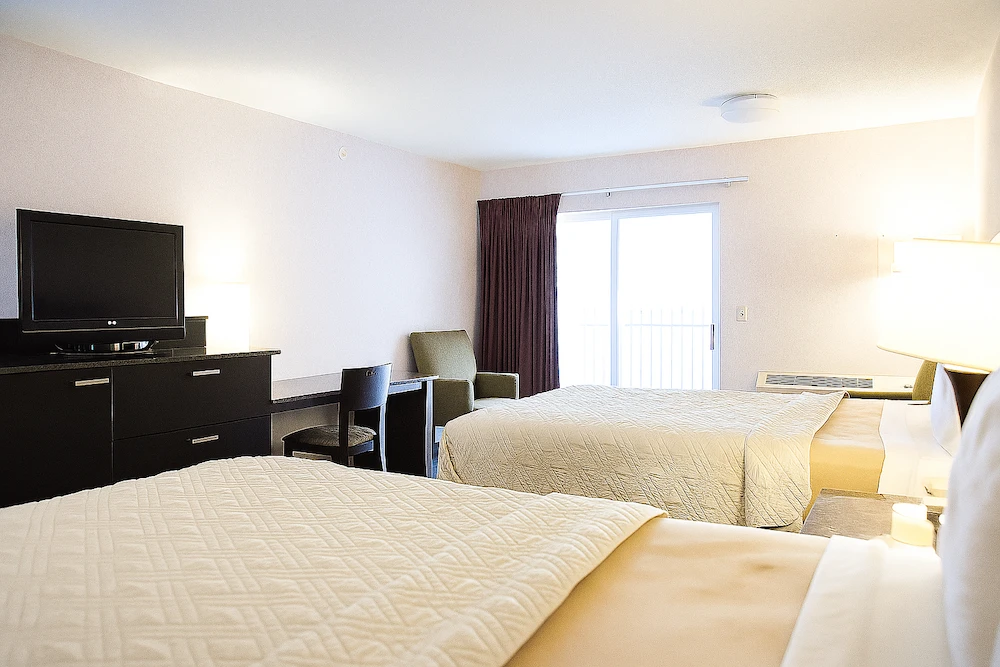 Room - Deluxe Two Queen 2 S